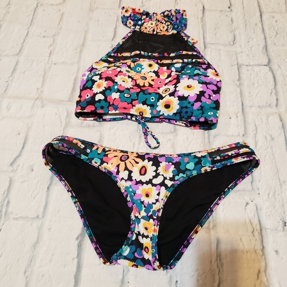 Body Glove Two Piece Swimsuit Bikini
